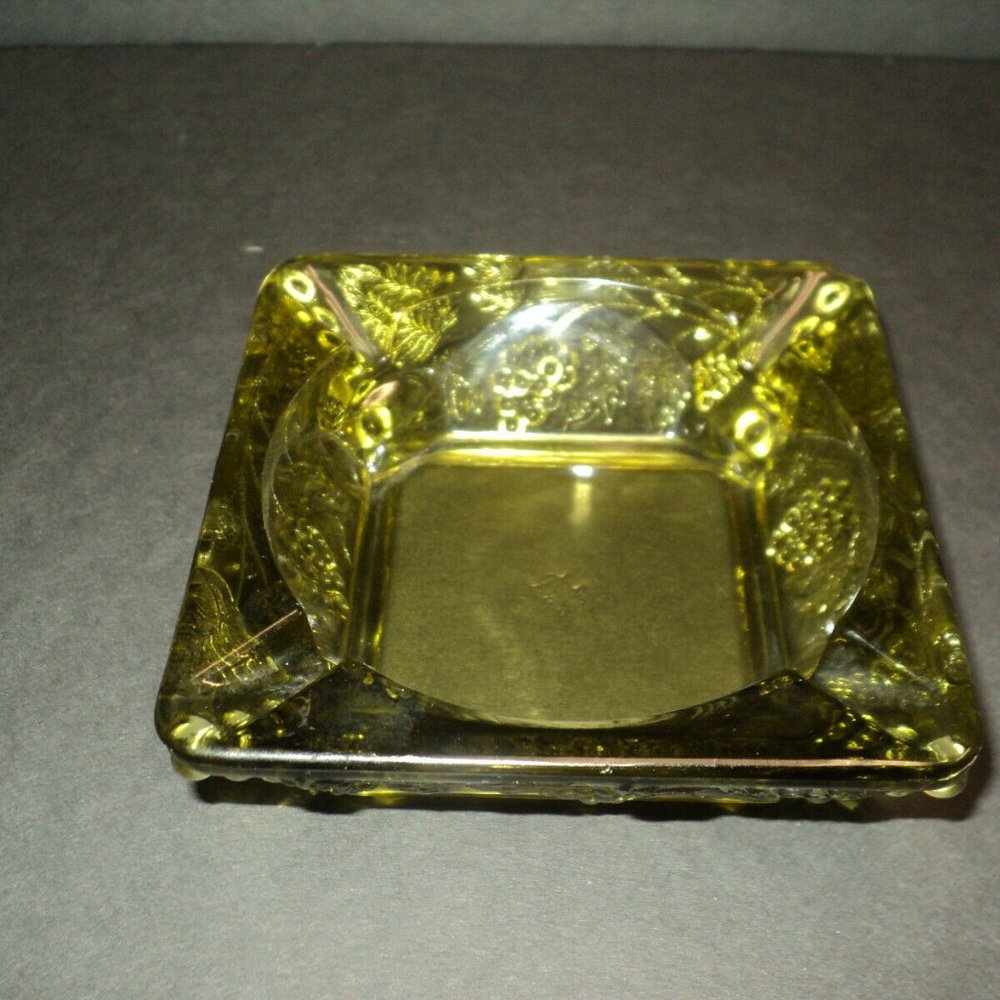 Vintage Ashtray Westmoreland Glass Avocado Green Paneled Grape Design Square 4"